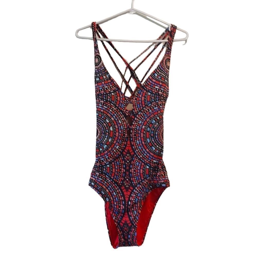 Aquarose One PC swimwear Size Medium NWOT